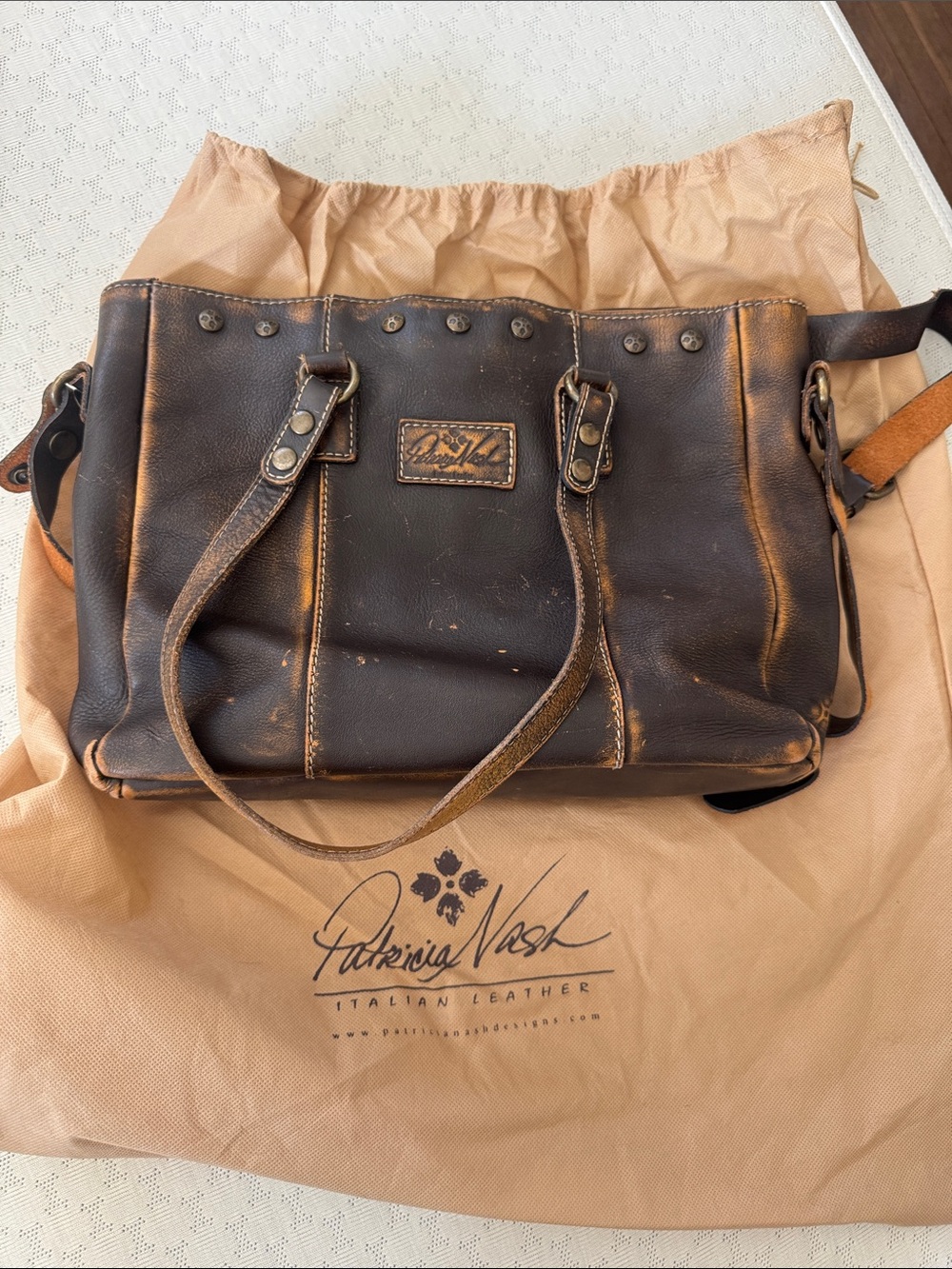 Patricia Nash Distressed Brown Leather Bag
